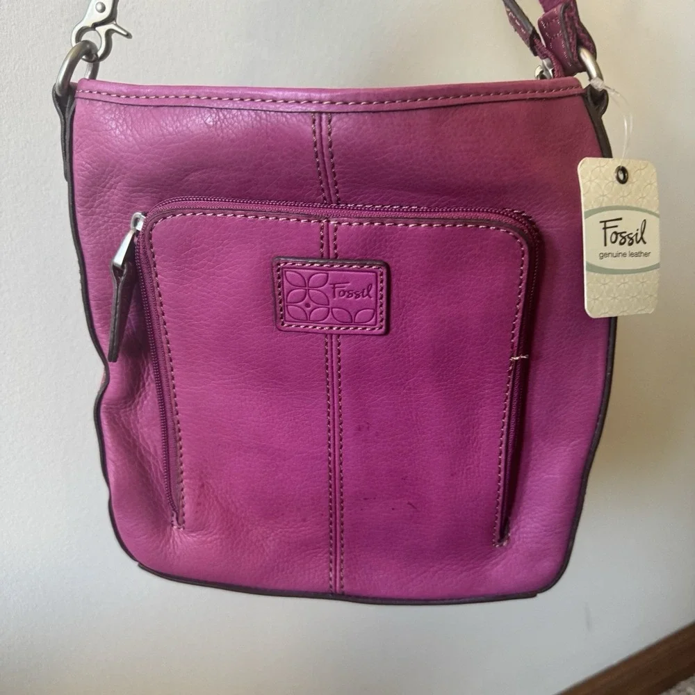NWT Fossil Traveler Vintage Y2K Hot Pink Crossbody Bag Barbie Biker Boho Chic
